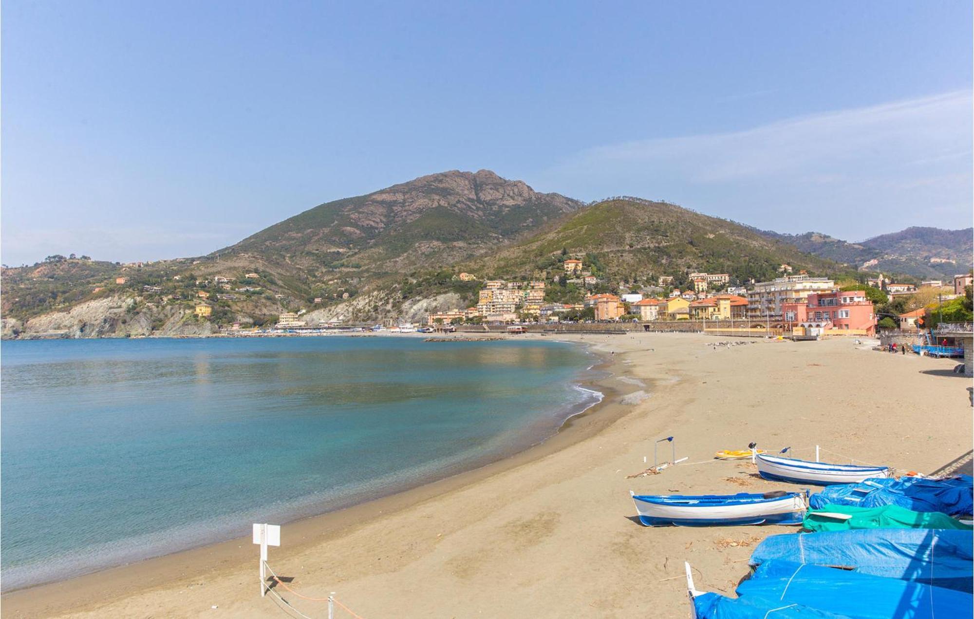 Gorgeous Apartment In Levanto With Kitchen Εξωτερικό φωτογραφία